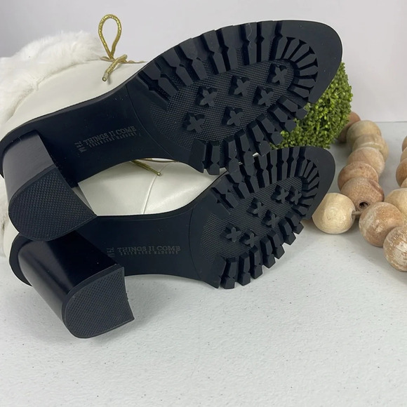 THINGS II COME
Women's Maliyana Luxurious Lace-Up Embellished Block-Heel Booties - Picture 8 of 12